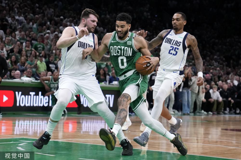 尤其引人注 尤其引人注