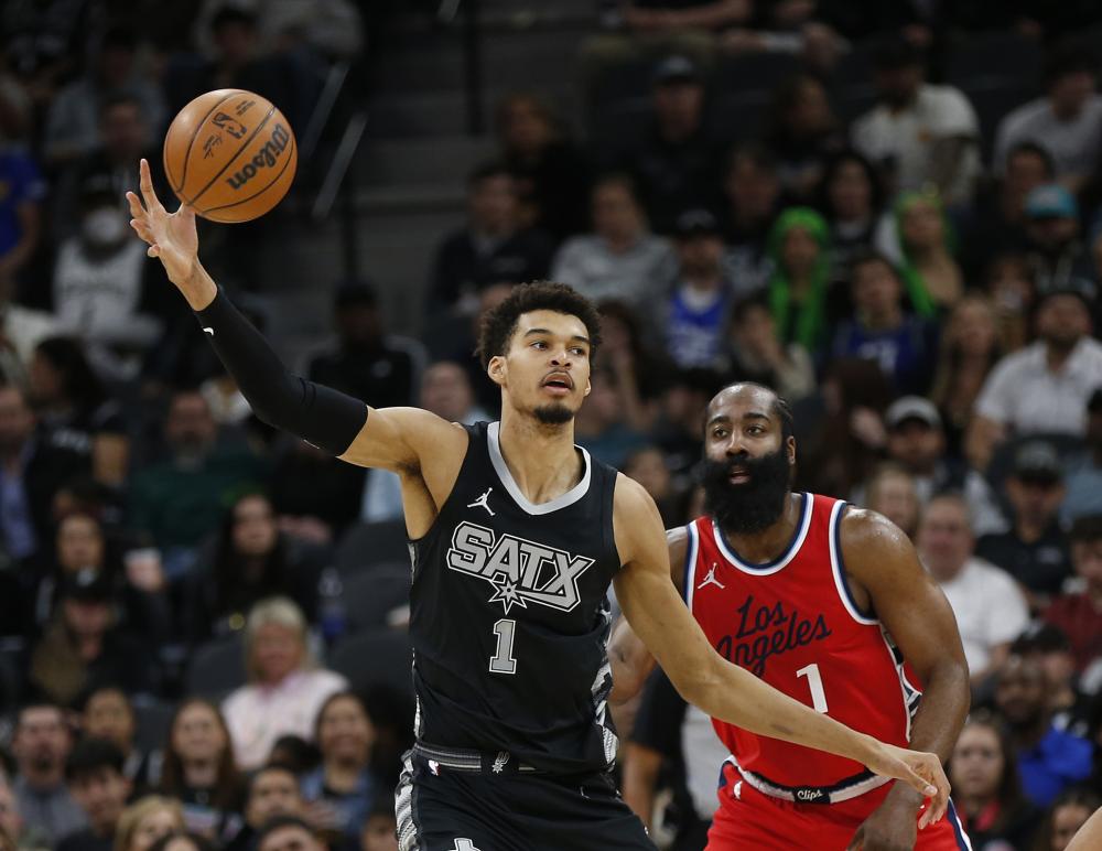 与强国间的 与强国间的